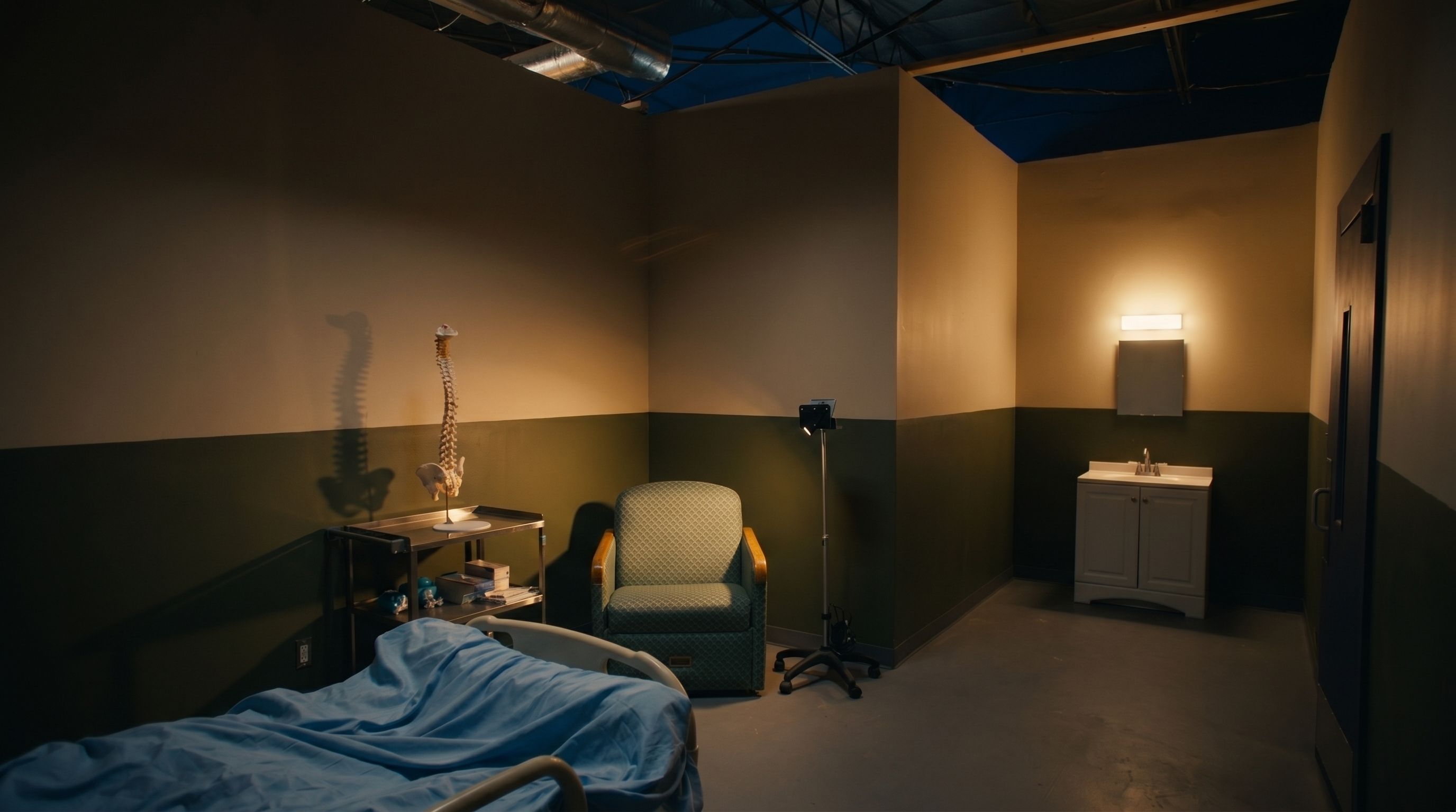 Hospital Room & Corridor Gallery Image 1