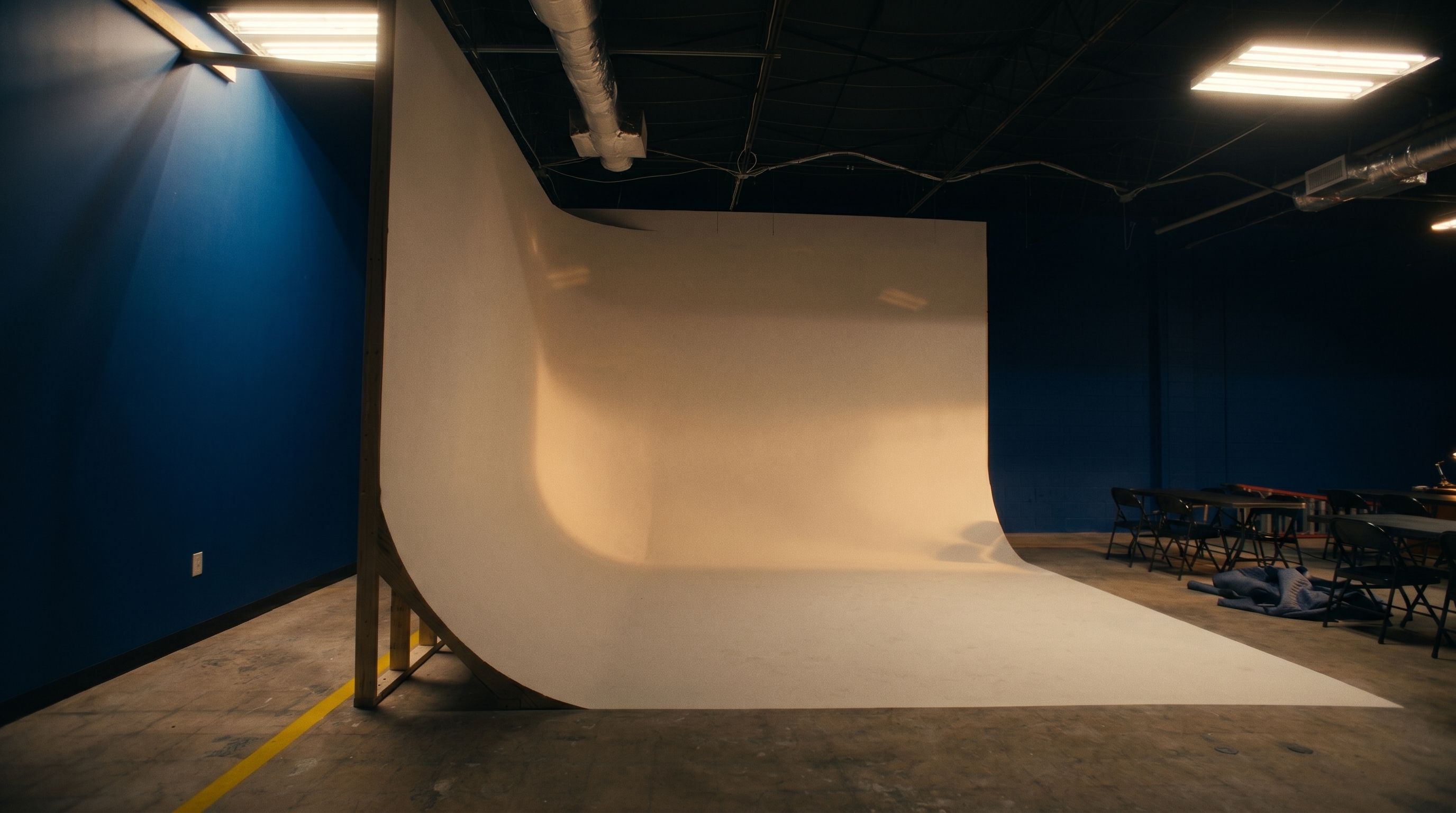 White Cyc Wall Gallery Image 2